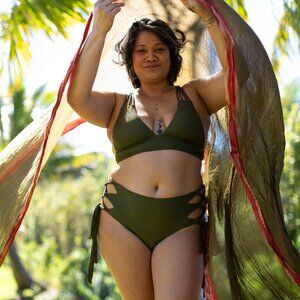 Manakai Swimwear Lotus Bottom